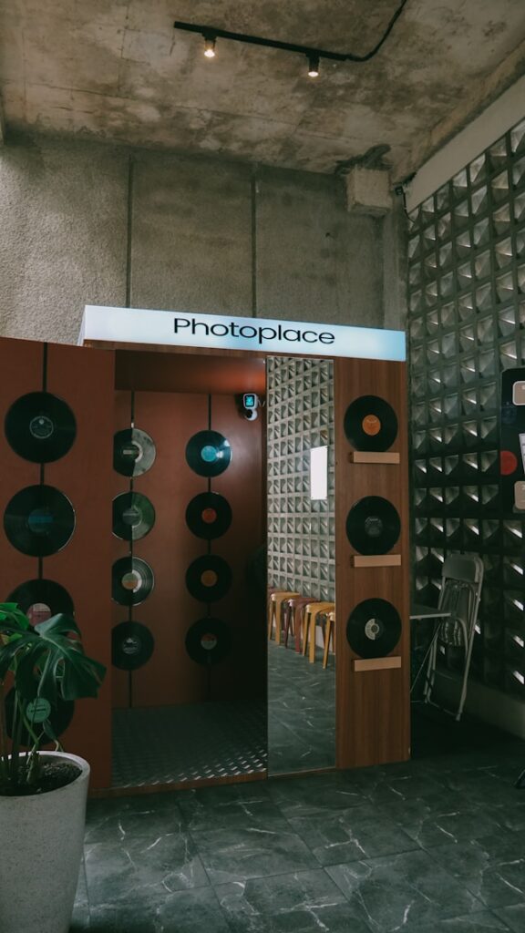 Photo Booth Rental for Networking Events A Simple Way to Break the Ice